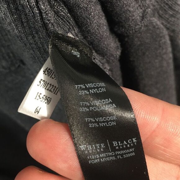 C4 Women’s WHITE HOUSE BLACK MARKET Trendy Cardigan Sweater S - Picture 3 of 4